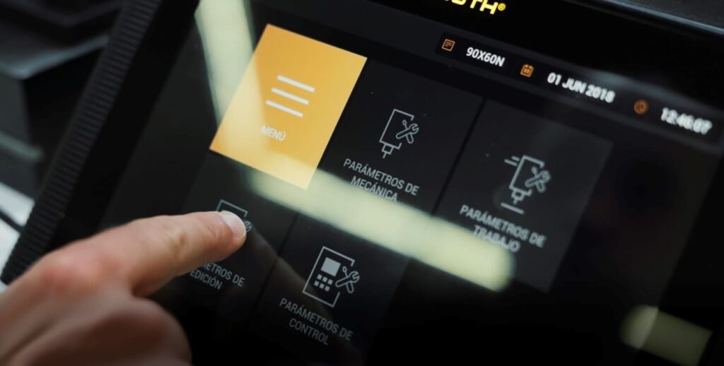 COUTH reviste sus productos con los nuevos HMI reforzados