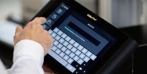 Mit dem Erwerb des auf Computer-Vision-Systeme für die Qualitätskontrolle spezialisierten Unternehmens E2M in Barcelona unternimmt COUTH den Sprung hin zur Industrie 4.0.