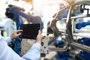 Laser-Rückverfolgbarkeit bei Batterien für E-Fahrzeuge